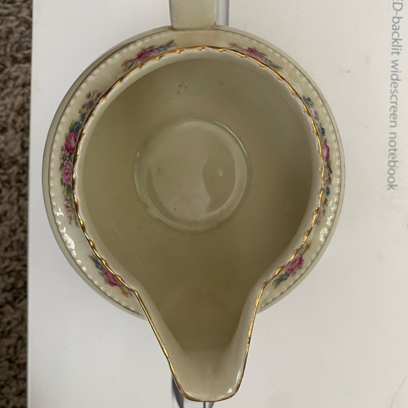Saucer Dish - Picture 3 of 5